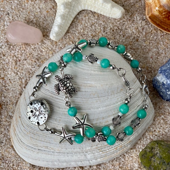 🌴🐚 Aqua Quartz Bracelet - Picture 7 of 9